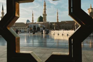 Explore Medina: A Journey Through Islamic History